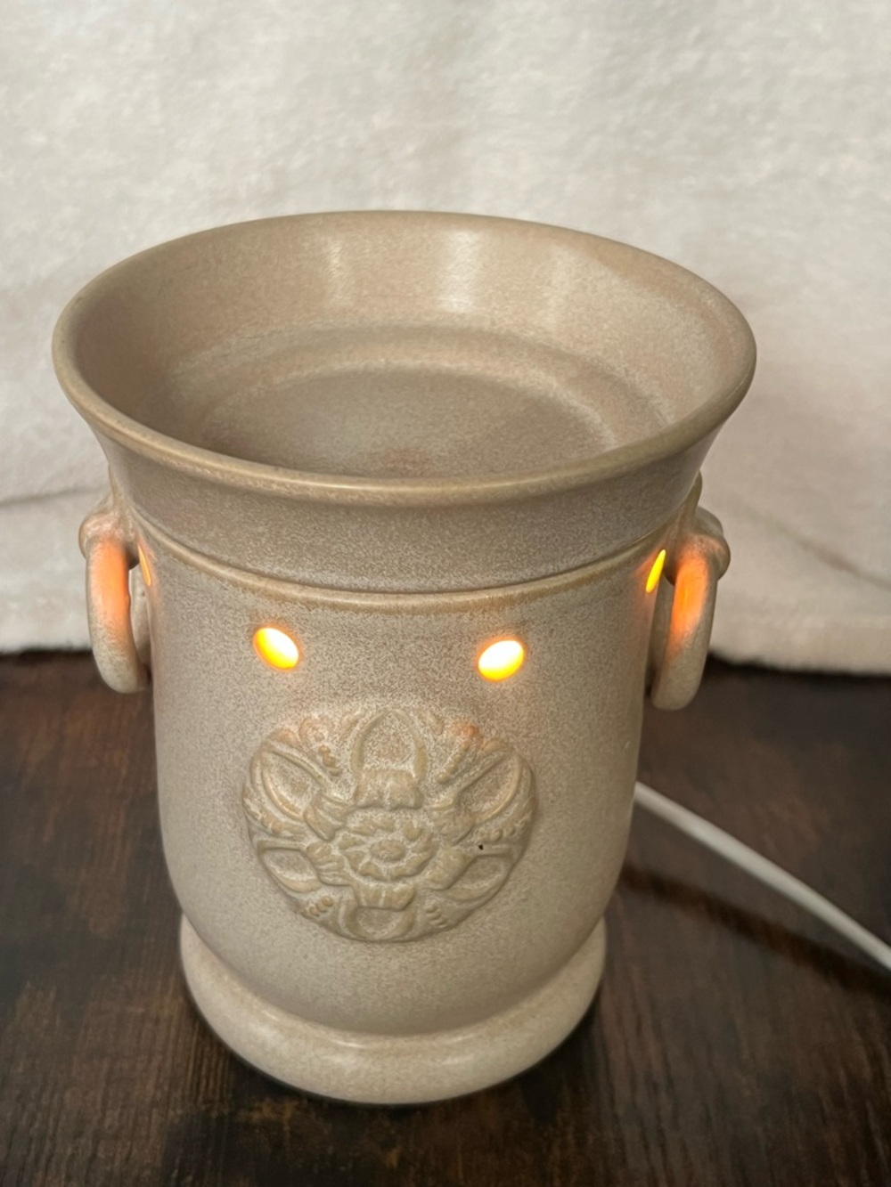 Neutral Stoneware Floral Electric Wax Warmer - Home Accents Scentsy